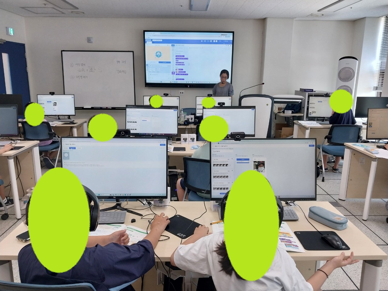 20250821_기장SW코딩교실_코딩으로 배우는 과학 수학 AI 중급B_마스트를 썼습니다. 통과하세요.jpg